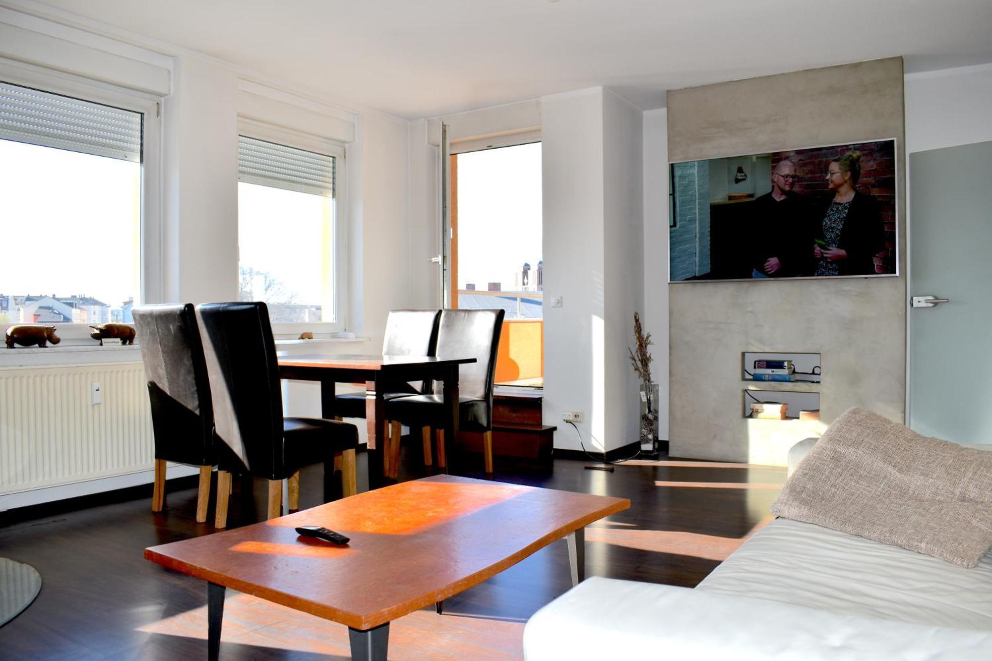 City-Dach-Apartment Mit Loggia - Balkon - Kamin 콧부스 외부 사진